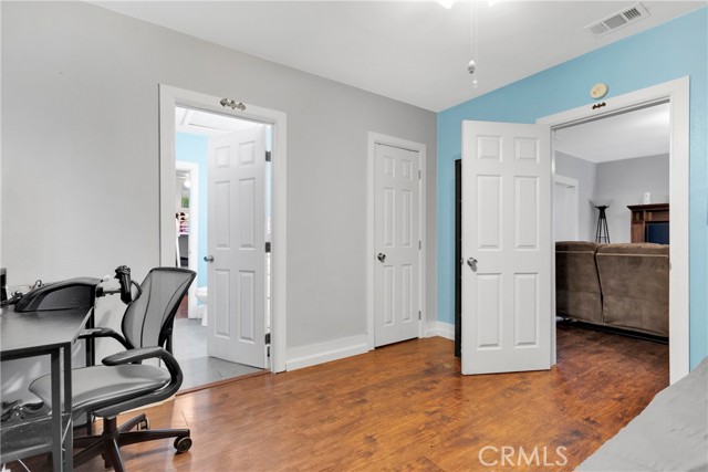 1554 N Sierra Way, San Bernardino CA: https://media.crmls.org/medias/1d300338-8cc6-44d9-9ae9-9de01f293a15.jpg