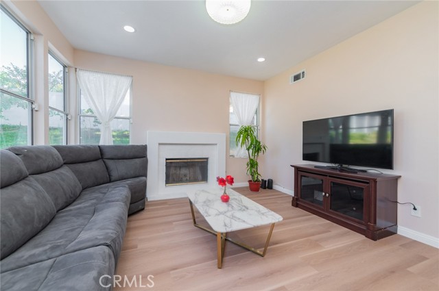 Detail Gallery Image 12 of 41 For 18907 Bentley, Rowland Heights,  CA 91748 - 5 Beds | 3 Baths