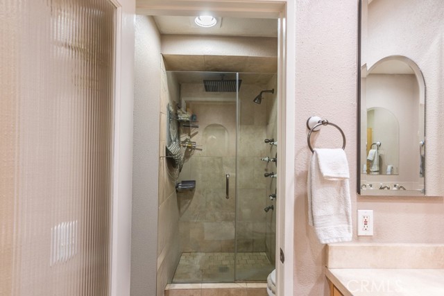 Image 18 of 35 For 25847 Mcbean Pkwy  25