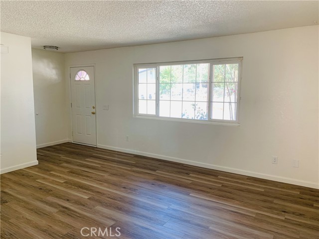 Detail Gallery Image 5 of 6 For 2227 Mentone, Mentone,  CA 92359 - 2 Beds | 1 Baths