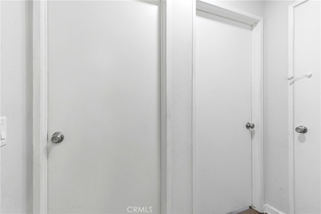 https://media.crmls.org/medias/1d31ce92-cbae-4124-8d3c-919de79da1b2.jpg?preset=X-Large