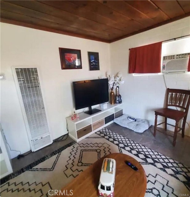 Detail Gallery Image 17 of 28 For 15521 4th, Victorville,  CA 92395 - – Beds | – Baths