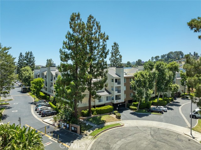 Detail Gallery Image 22 of 42 For 5500 Owensmouth Ave #324,  Woodland Hills,  CA 91367 - 2 Beds | 2 Baths