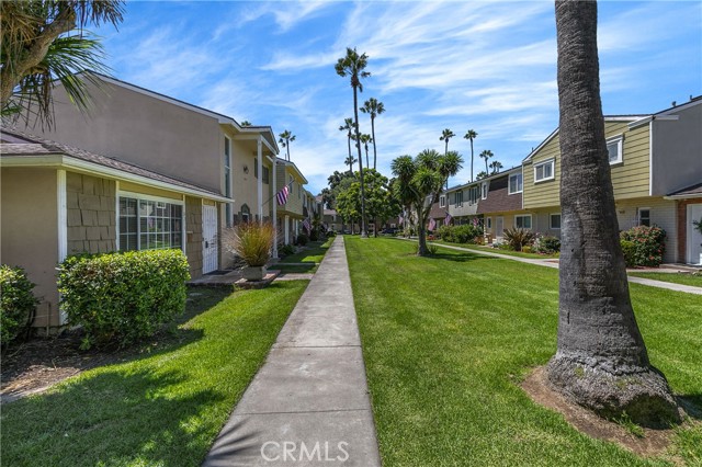 Image 3 for 8215 Eastport Dr, Huntington Beach, CA 92646