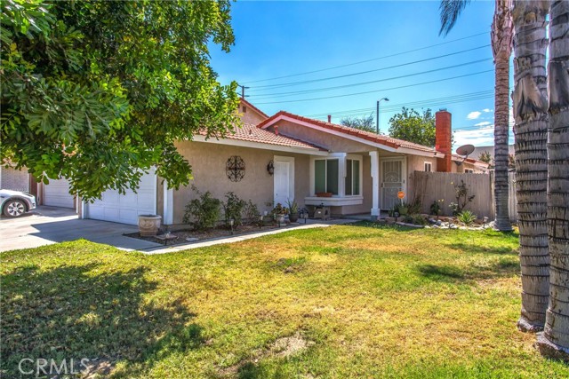 Detail Gallery Image 5 of 28 For 1812 Overland St, Colton,  CA 92324 - 3 Beds | 2 Baths