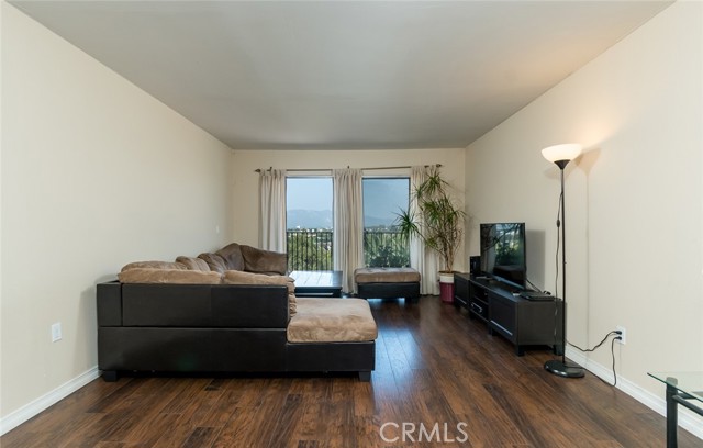 Detail Gallery Image 6 of 40 For 1517 E Garfield Ave #50,  Glendale,  CA 91205 - 1 Beds | 1 Baths
