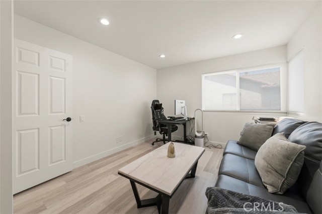 4975 N Buttercreek Road, Moorpark CA: https://media.crmls.org/medias/1d340c90-0018-48d9-80d9-7bf5bbfcde8d.jpg