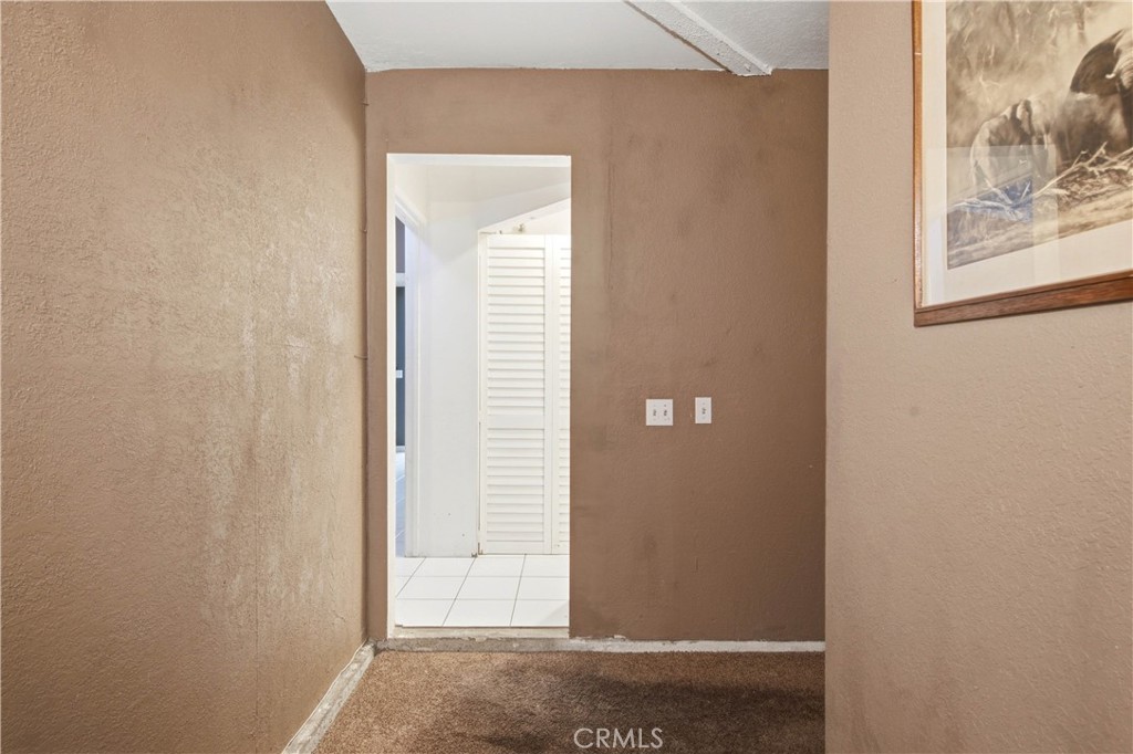 https://media.crmls.org/medias/1d34b08a-c209-4d05-a9bd-72a9bb84e8ec.jpg?preset=X-Large