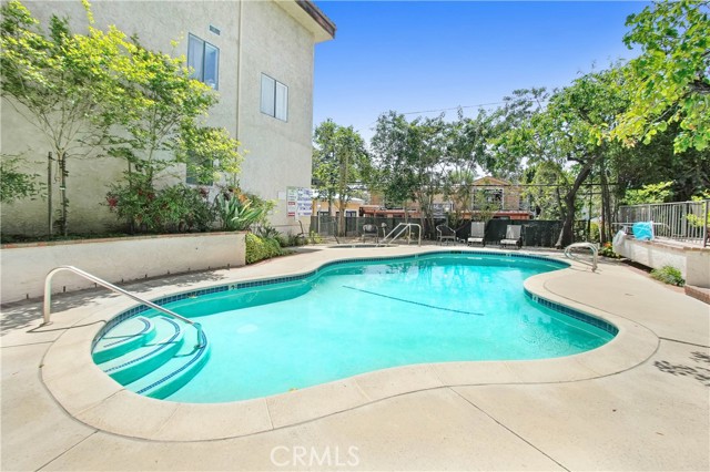 Detail Gallery Image 12 of 12 For 13214 Moorpark St #109,  Sherman Oaks,  CA 91423 - 2 Beds | 2 Baths