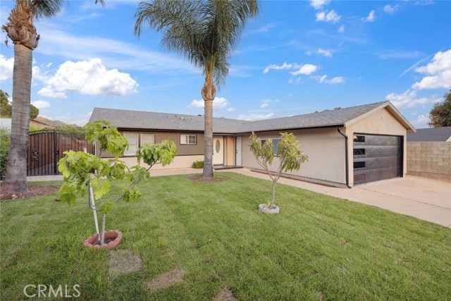 12750 Rajah Street, Sylmar CA: https://media.crmls.org/medias/1d35e5ef-d008-49de-843d-a763247f32ab.jpg