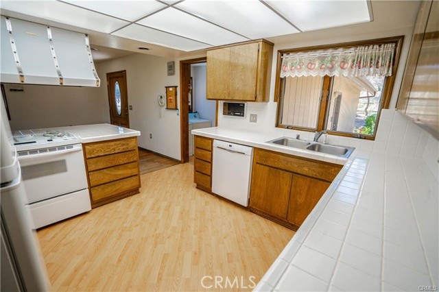 Detail Gallery Image 16 of 41 For 34155 Castlehaven Rd, Agua Dulce,  CA 91390 - 3 Beds | 3 Baths