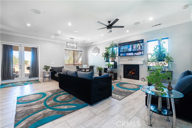 Detail Gallery Image 4 of 8 For 4257 W Avenue L6, Lancaster,  CA 93536 - 4 Beds | 3 Baths