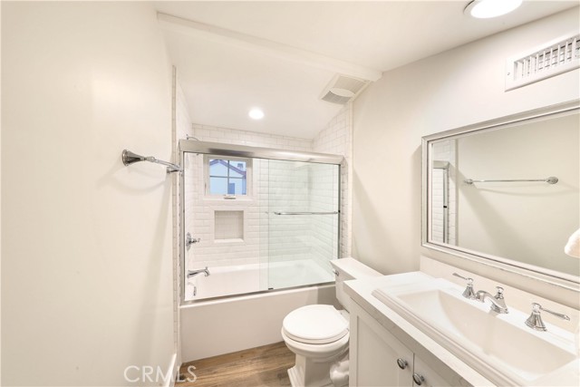 Detail Gallery Image 26 of 56 For 512 Jasmine Ave, Corona Del Mar,  CA 92625 - 3 Beds | 3/1 Baths