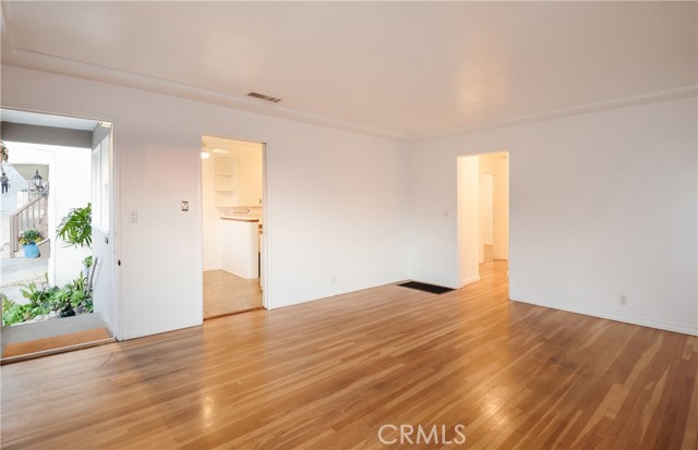204 38th Street, Manhattan Beach, California 90266, 3 Bedrooms Bedrooms, ,2 BathroomsBathrooms,Residential,Sold,38th,SB22047945