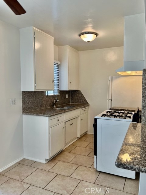 767 Freeman Avenue, Long Beach CA: https://media.crmls.org/medias/1d373e85-fab3-4fb8-85ab-17c5b751f355.jpg
