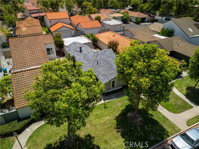10 Windrow, Irvine CA: https://media.crmls.org/medias/1d37543f-e08c-4300-a6c4-c7286723321a.jpg
