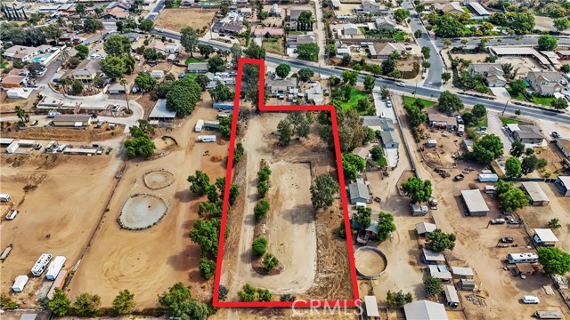 0 California, Norco CA: https://media.crmls.org/medias/1d3758e9-5b87-4354-bc0e-af2c7704e9d0.jpg