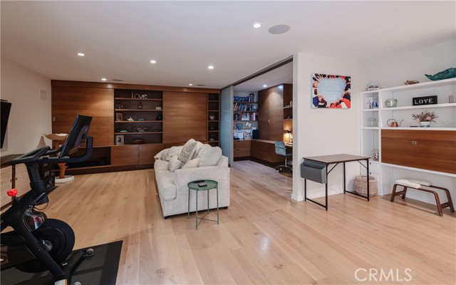 351 30th Street, Hermosa Beach, California 90254, 4 Bedrooms Bedrooms, ,3 BathroomsBathrooms,Residential,For Sale,30th,SB25124501