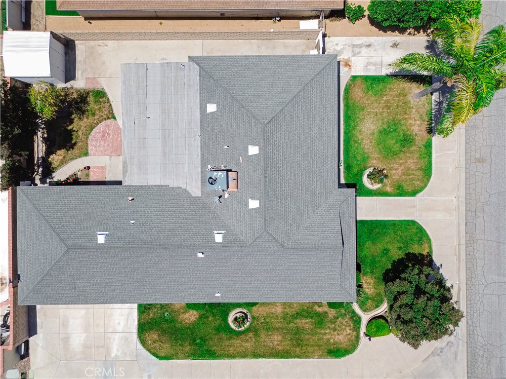 https://media.crmls.org/medias/1d381069-7c70-4230-b0f5-976e3765c2d4.jpg?preset=X-Large