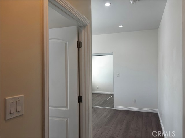 Detail Gallery Image 30 of 35 For 8644 N Corbin Ave, Northridge,  CA 91324 - 3 Beds | 3 Baths