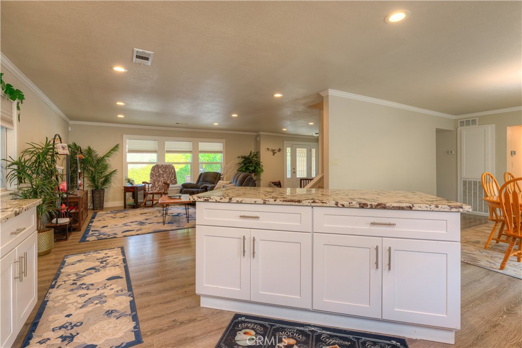 MLS #OR25252742 image #9