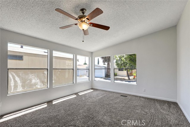 Detail Gallery Image 16 of 41 For 80 E Dawes St #97,  Perris,  CA 92571 - 3 Beds | 2 Baths