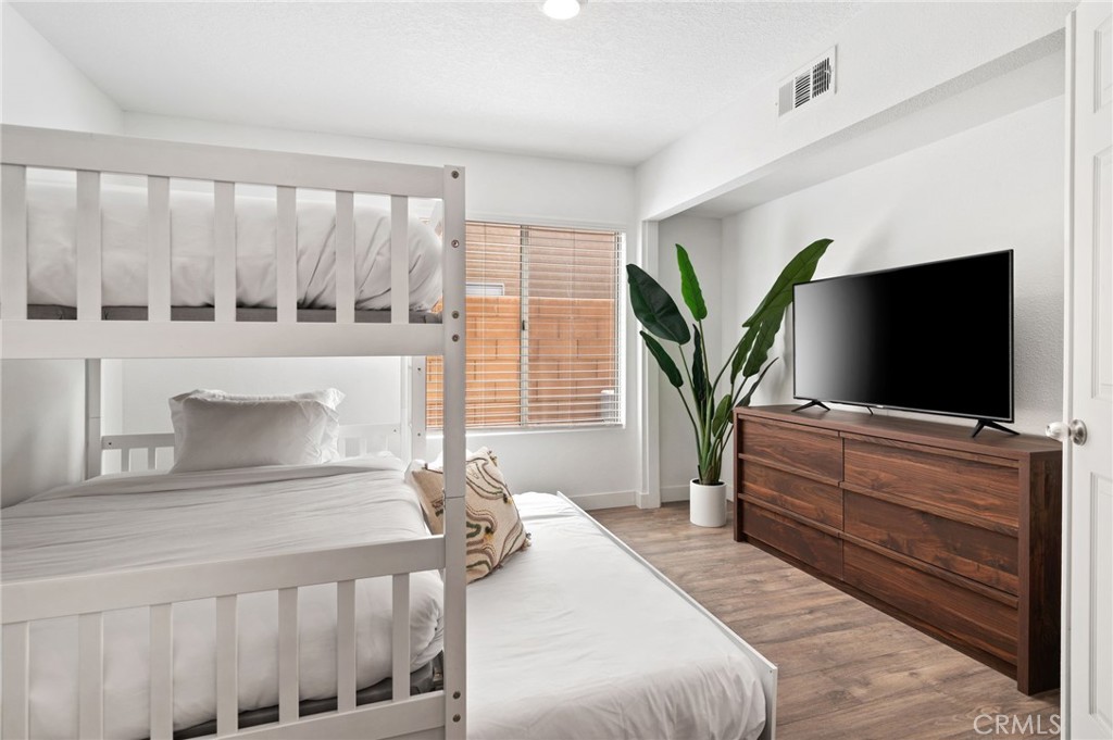 MLS #OC25257498 image #35