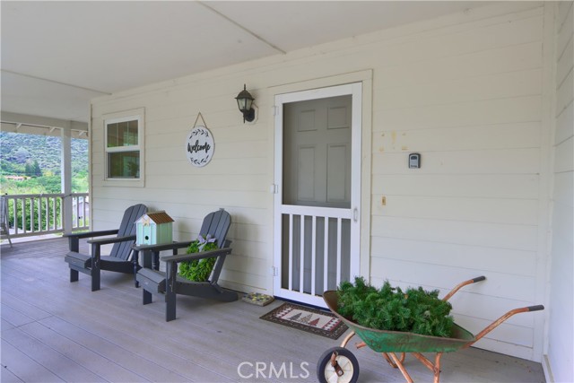 4986 7th Street, Mariposa CA: https://media.crmls.org/medias/1d39793b-b0dd-4424-81bd-ac73fe65543b.jpg