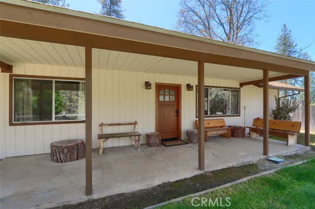Detail Gallery Image 3 of 42 For 50986 Road 632, Oakhurst,  CA 93644 - 3 Beds | 2 Baths