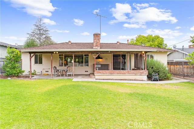 8333 Calmosa Avenue, Whittier CA: https://media.crmls.org/medias/1d3a7147-6816-48ff-a5de-782cd1e9adac.jpg