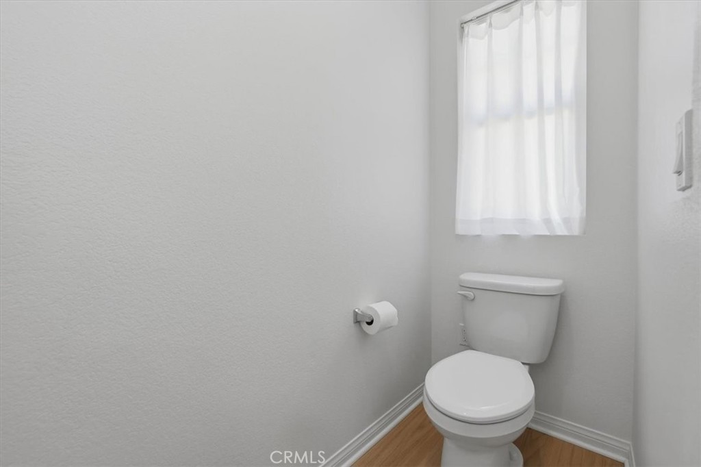 https://media.crmls.org/medias/1d3b010f-56f1-4bca-b9d9-fe9d43b80156.jpg?preset=X-Large