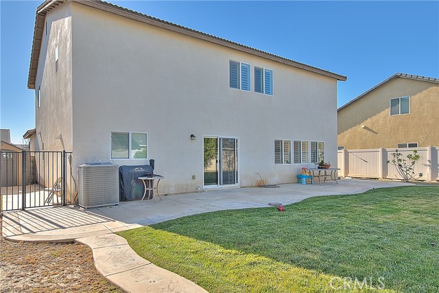 Detail Gallery Image 51 of 60 For 4822 Carl Ct, Jurupa Valley,  CA 91752 - 5 Beds | 3/1 Baths