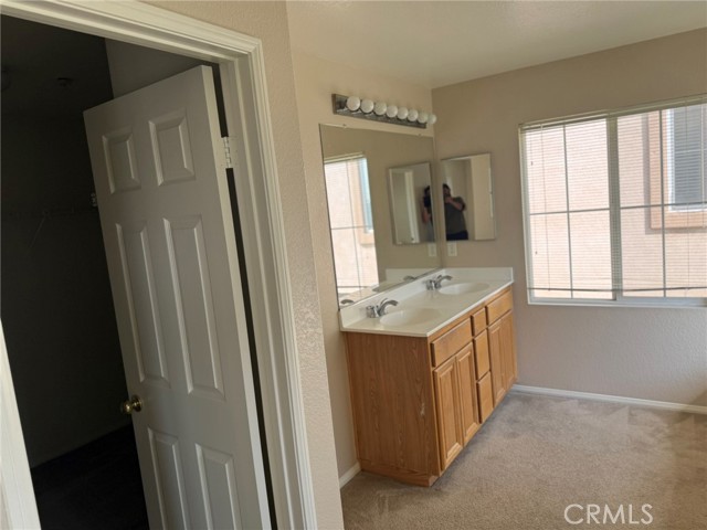 5859 Seminole Way, Fontana CA: https://media.crmls.org/medias/1d3bf416-6dfc-44d4-b66d-a0905ac14c58.jpg