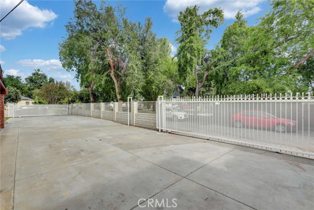 2804 Serrano Road, San Bernardino CA: https://media.crmls.org/medias/1d3ca0cd-d6d5-481c-a714-241caab5dba8.jpg