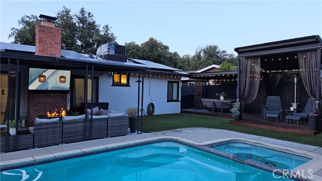 Detail Gallery Image 14 of 57 For 402 Hartzell Ave, Redlands,  CA 92374 - 3 Beds | 1 Baths