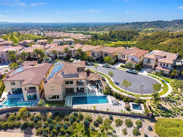 Detail Gallery Image 52 of 62 For 107 Clear Falls, Irvine,  CA 92602 - 5 Beds | 5/1 Baths