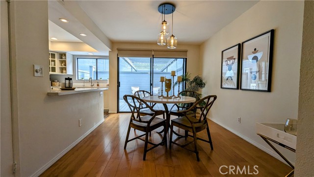 Detail Gallery Image 12 of 49 For 861 America Way, Del Mar,  CA 92014 - 2 Beds | 2/1 Baths