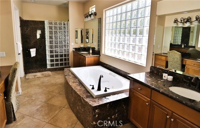 Detail Gallery Image 13 of 18 For 134 Royal Saint Georges Way, Rancho Mirage,  CA 92270 - 3 Beds | 3/1 Baths