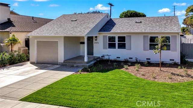 Detail Gallery Image 2 of 43 For 2171 Stearnlee, Long Beach,  CA 90815 - 4 Beds | 3 Baths