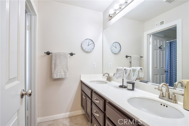 29708 Gracilior Drive, Escondido CA: https://media.crmls.org/medias/1d3fec07-4bf9-4848-bf72-e0f03017aa43.jpg