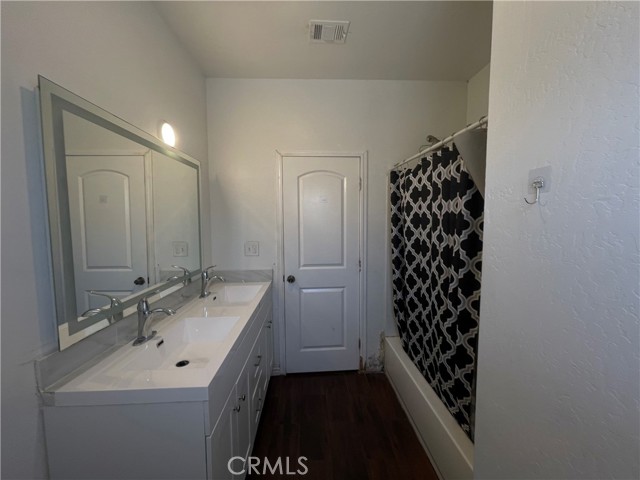 Detail Gallery Image 12 of 12 For 1012 Feliz, Bakersfield,  CA 93307 - 3 Beds | 2 Baths