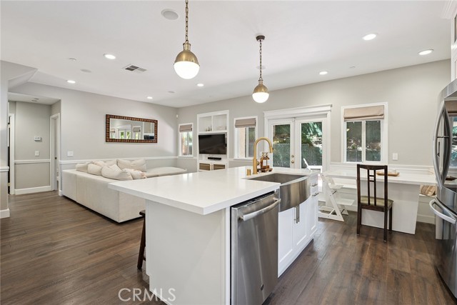 Detail Gallery Image 11 of 37 For 5179 Knollwood Way, Woodland Hills,  CA 91364 - 4 Beds | 3 Baths