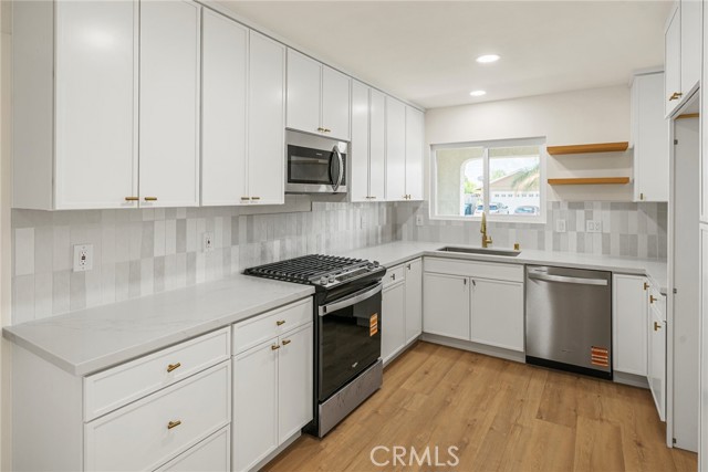 Detail Gallery Image 12 of 32 For 1254 Marjorie Pl, Escondido,  CA 92027 - 3 Beds | 2 Baths