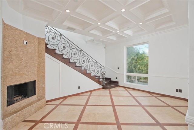 Detail Gallery Image 9 of 29 For 8655 Hillside Ave, Los Angeles,  CA 90069 - 4 Beds | 4 Baths