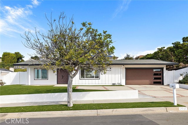 Detail Gallery Image 4 of 29 For 2960 Alta Laguna, Laguna Beach,  CA 92651 - 3 Beds | 2 Baths