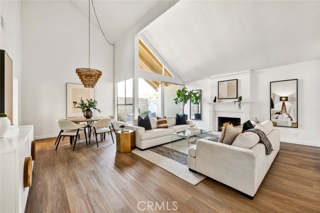 Detail Gallery Image 4 of 28 For 22831 Costa Bella, Lake Forest,  CA 92630 - 5 Beds | 3 Baths