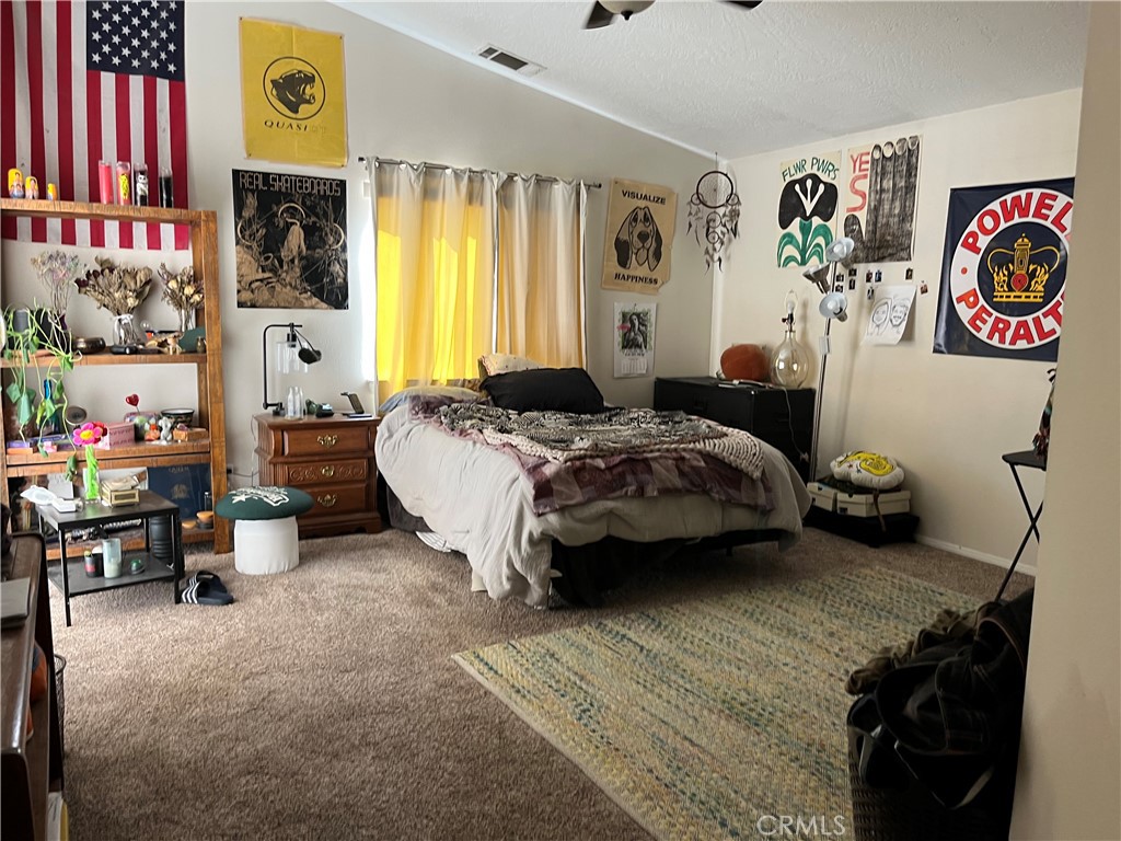 https://media.crmls.org/medias/1d443ebc-c3bf-4a60-8031-f864634d4634.jpg?preset=X-Large