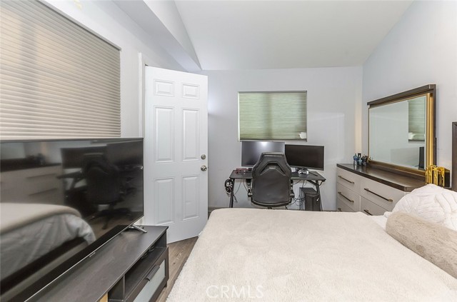 Detail Gallery Image 25 of 44 For 19620 Green Mountain Dr, Newhall,  CA 91321 - 4 Beds | 2 Baths