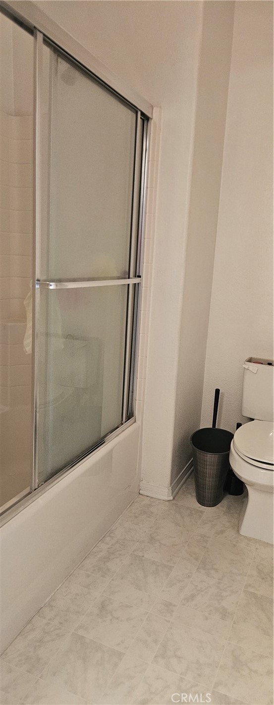 https://media.crmls.org/medias/1d44595f-62ae-454b-b6a8-0a3cd21a570a.jpg?preset=X-Large