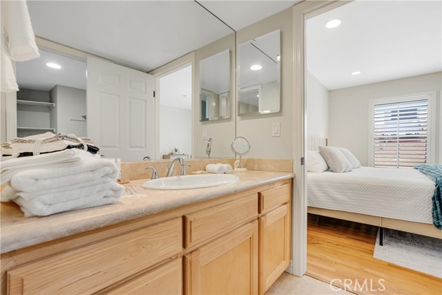 10623 Moorpark Street, 1 photo 20